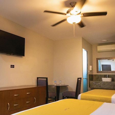 Hotel Maioris El Diez Culiacan Ngoại thất bức ảnh