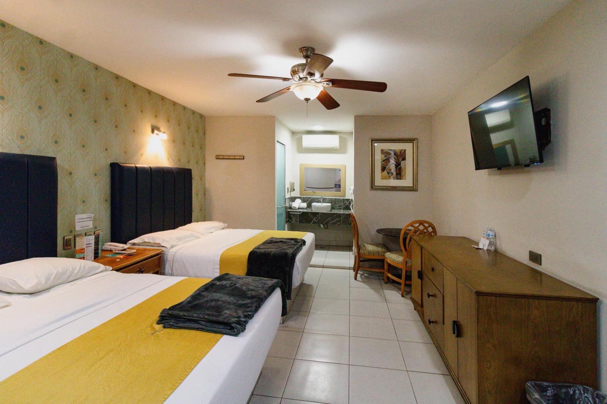 Hotel Maioris El Diez Culiacan Ngoại thất bức ảnh